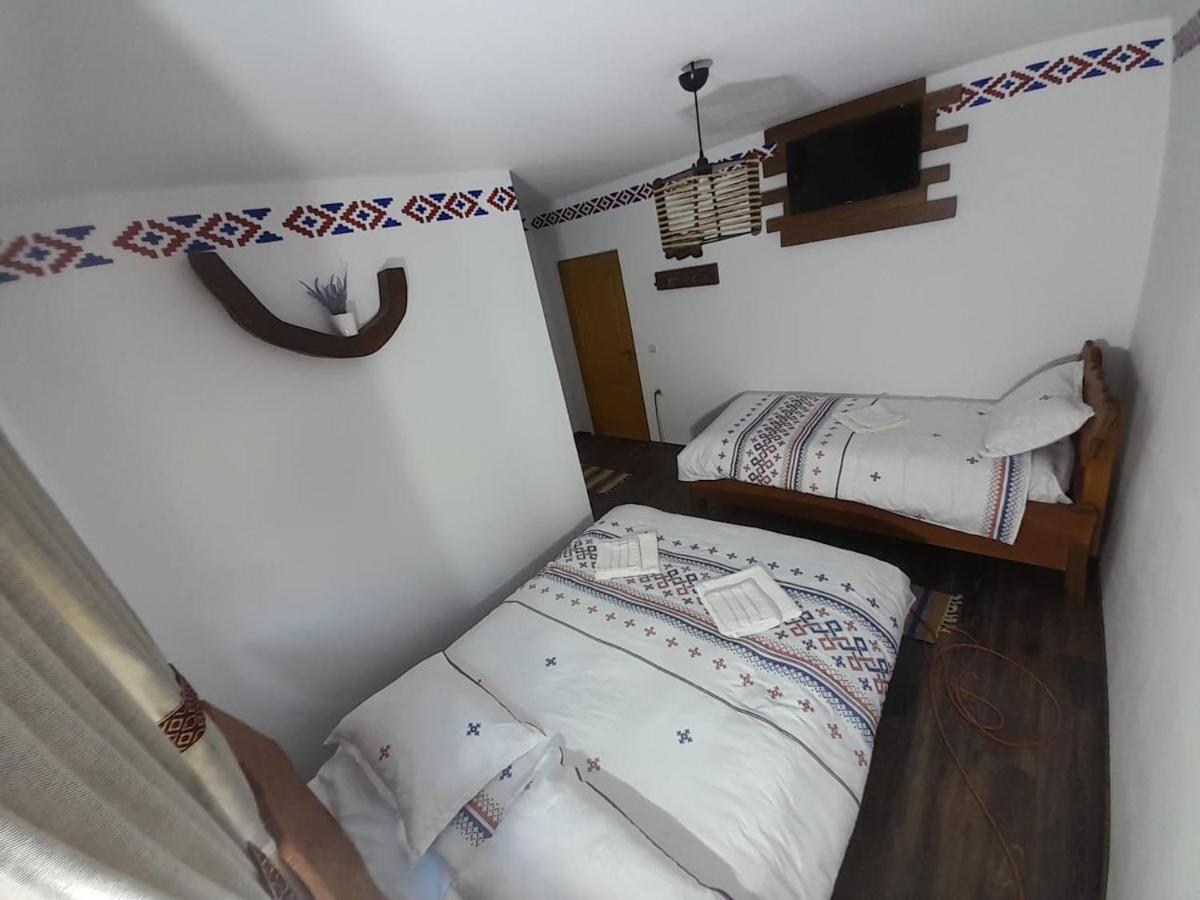 Appartement Mosia Dar In Rai à Berbesti Extérieur photo